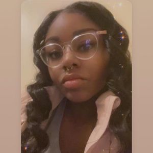 Meet your Posher, Tia